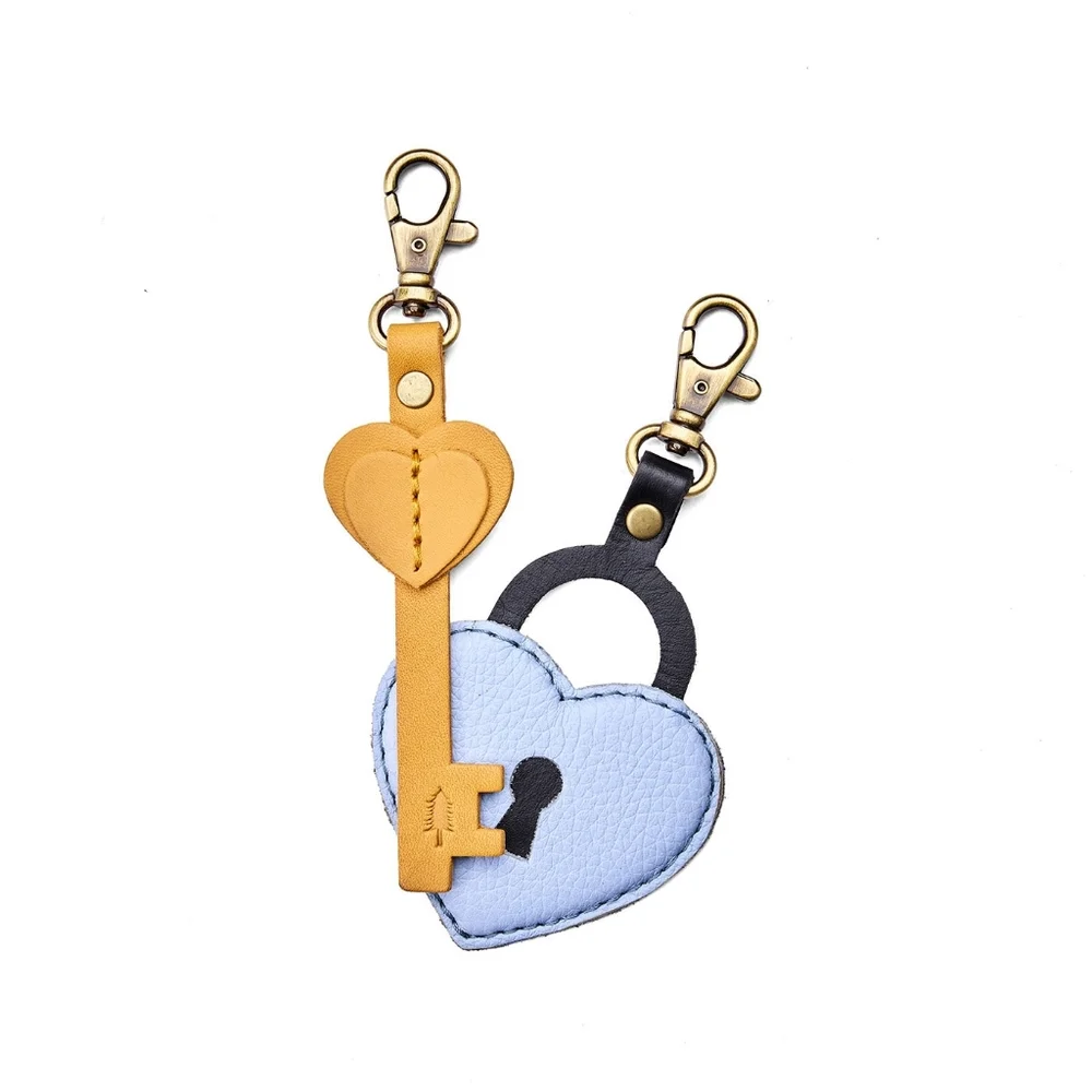 Portland leather Key to Your Heart Keychain (skyway blue) - Picture 2 of 8